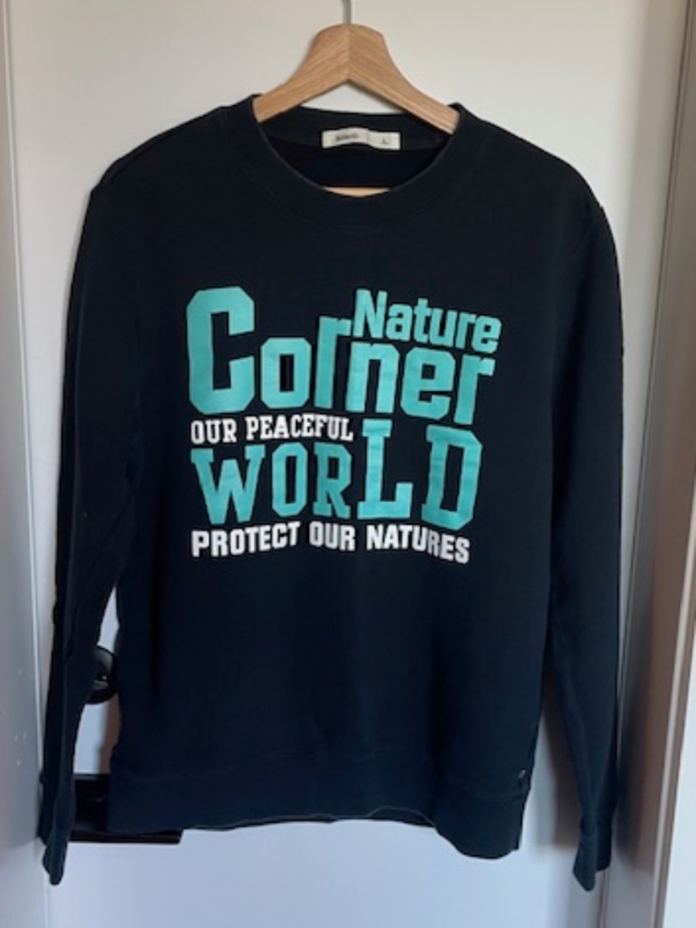 ** RARE** Baleno "Corner Nature" Graphic Sweatshirt - Black & Teal